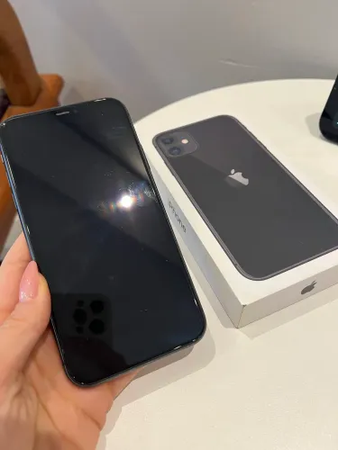 iPhone 11