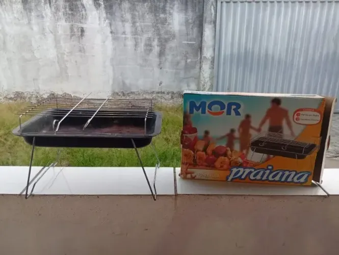 Churrasqueira Portátil MOR Praiana com Caixa