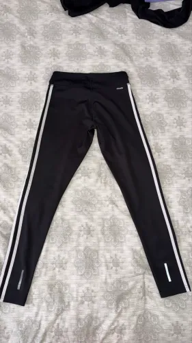 Calça Adidas com adesivo refletivo | nova nunca usada