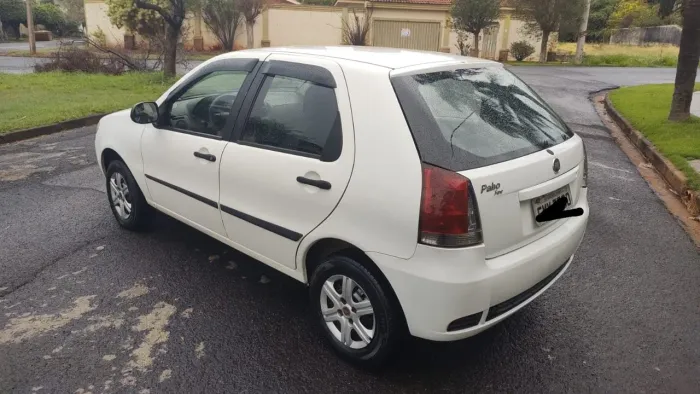 Fiat Palio Celebration 1.0 Fire Flex 8V 4P 2015