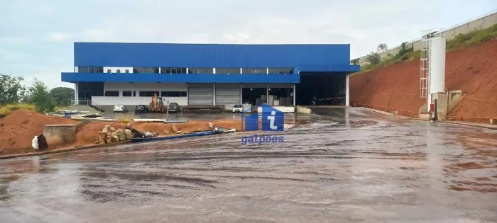 Galpão com 4300 m² no bairro Industrial - São José da Lapa - MG
