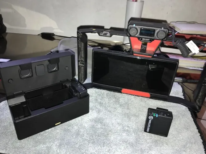 Sistema Microfone Lapela Hollyland Lark 150 Duplo 2.4G Preto
