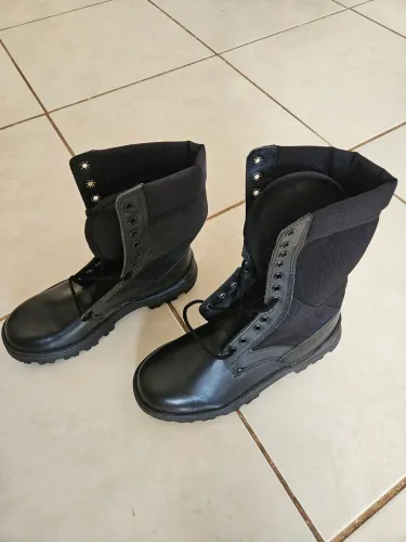 Coturno preto tam 40