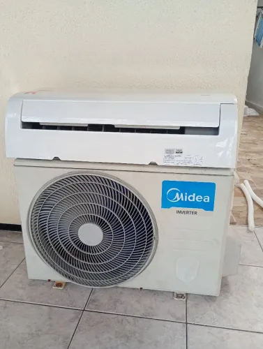 Ar condicionado inverter mideia
