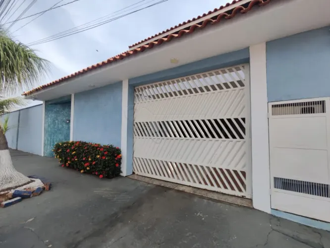 Casa com 04 Quartos, sendo 02 Suítes no Condomínio Parque Egisto Ragazzo - Limeira/SP
