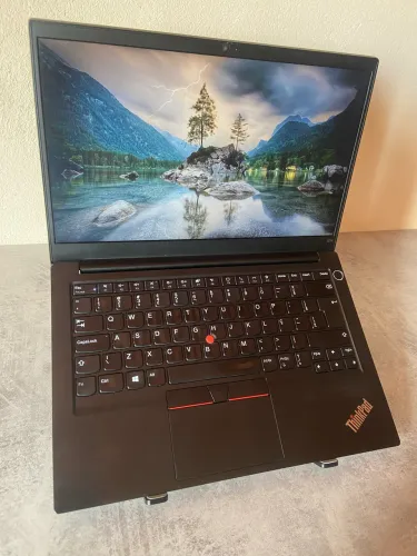 Notebook Lenovo Ryzen 5 / Radeon Graphics / 8GB RAM / 256GB SSD / Tela 14? FullHD