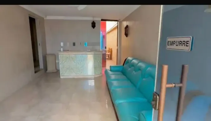 Casa para Venda em Presidente Prudente, Vila Rosa, 5 dormitórios, 1 suíte, 4 banheiros, 3