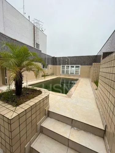 Cobertura 200 m², com 3 quartos (1 suíte), piscina , 4 vagas - Para Locação no Centro - Sã