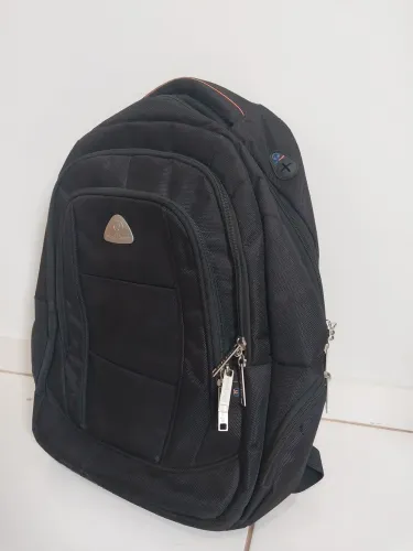 Mochila Executiva World Bags Preta p/ Notebook Reforçada com Airflow (Semi-Nova)