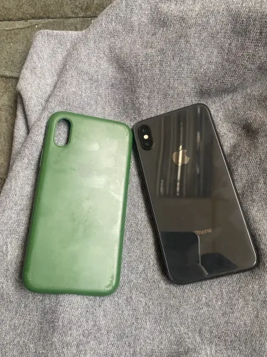 iPhone XS preto 64gb