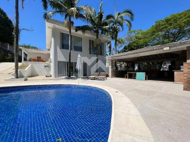 Casa para alugar no Condomínio Estância Marambaia em Vinhedo - SP.