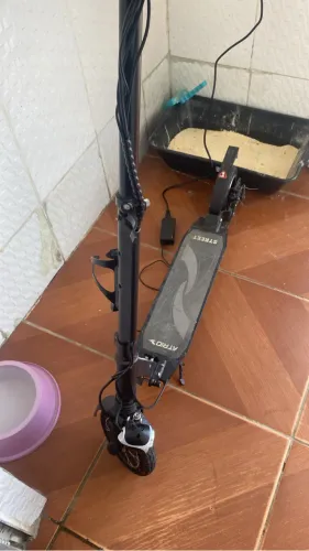 Patinete elétrico átrio