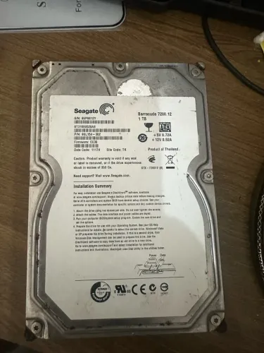 HD 1TB + HD 80GB + memoria 4gb Hyper Fury