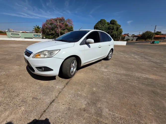 Ford Focus 2.0 16v/ 2.0 16V Flex 5P 2013