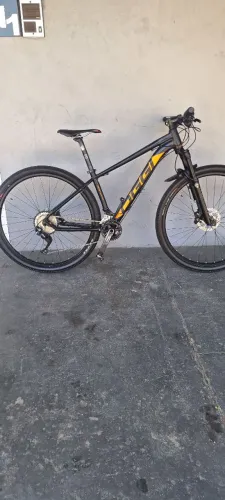 Bike Oggi 7.3 Deore