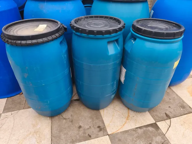 Bombona plástica 80 litros com tampa barrica