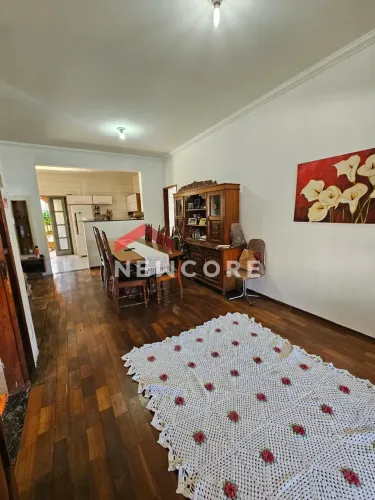 Casa em Rua Santa Maria Goretti - Jardim Redentor - Bauru/SP