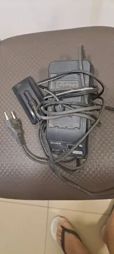 Carregador  sony  model No. AC-V15
