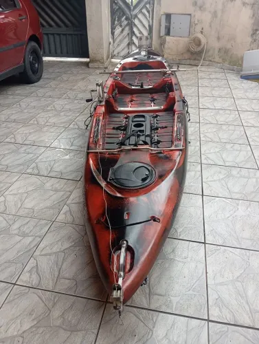 Caiaque caiman 125 completo com suporte de motor, bóias estabilizadoras laterais cadeira.