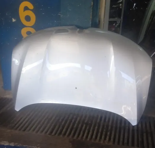Capô do Renault kwid