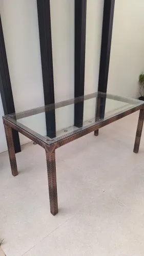 Vendo mesa estrutura alumínio com junco e vidro