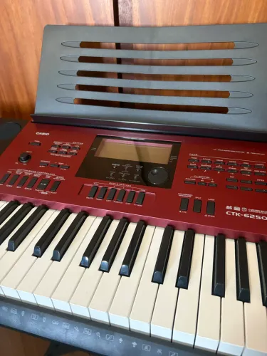 Teclado Casio CTK-6250