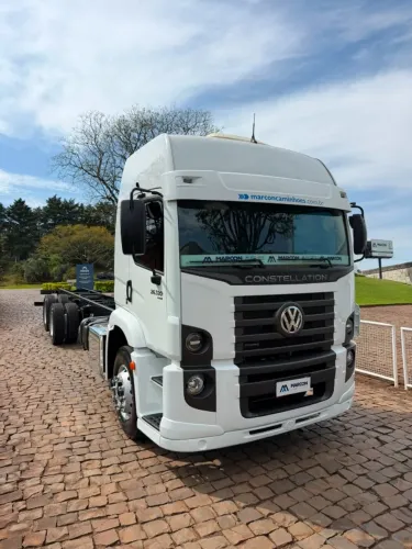 Volkswagen Constellation 26.320 6x2