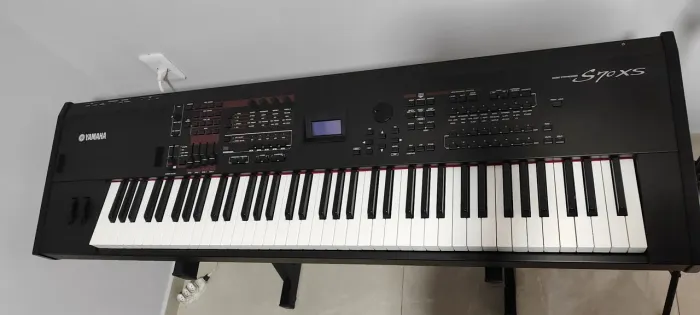 Yamaha s70xs