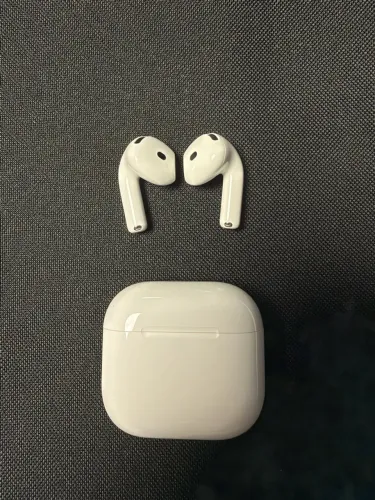 AirPods 4 com Cancelamento de ruído