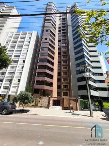 Apartamento a venda, um por andar, 04 quartos c/suíte e suíte master, no Batel em Curitiba