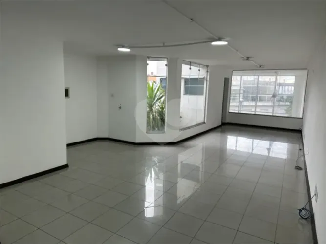Prédio inteiro à venda em Vila formosa - SP