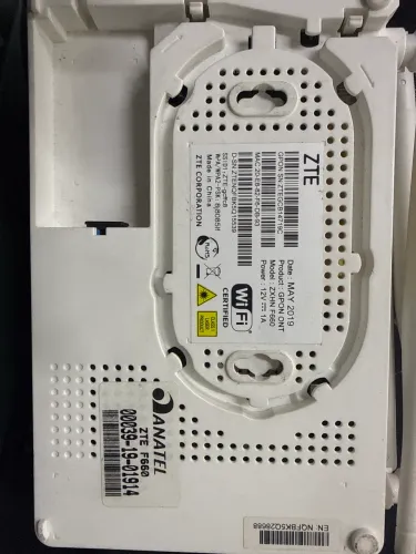 2 Roteador GPON ONT ZTE modelo ZXHN F660. 
