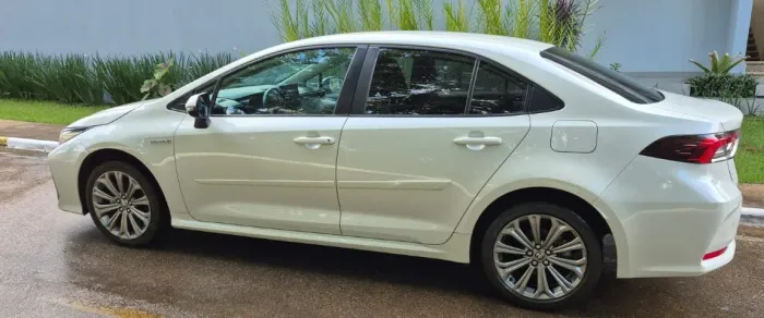 Toyota Corolla Altis Hybrid 1.8 16V Flex Aut. 2020