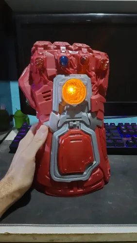 Manopla vingadores hasbro original funcionando 
