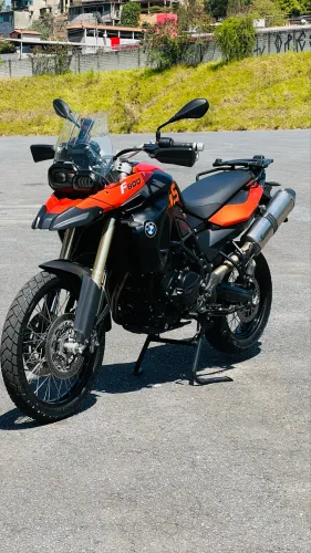 F 800