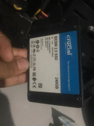SSD crucial 240 GB