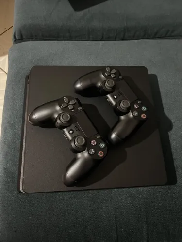 PS4 Slim