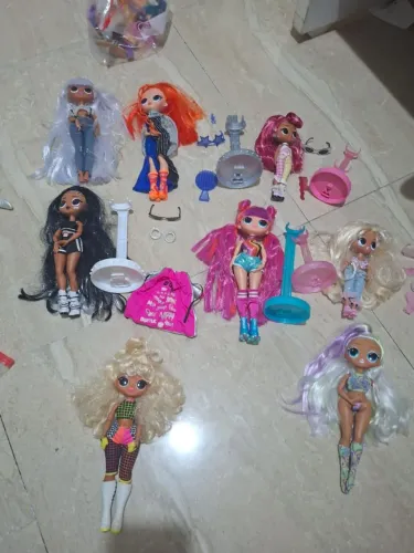 Lote Bonecas LOL OMG