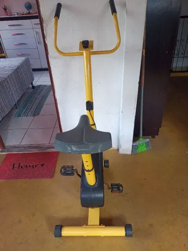 bicicleta ergométrica grande de academia