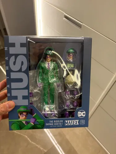 Mafex Charada Hush Lacrado
