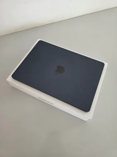 MacBook Air M5 Midnight 13" - Igual a Novo | Garantia Apple 