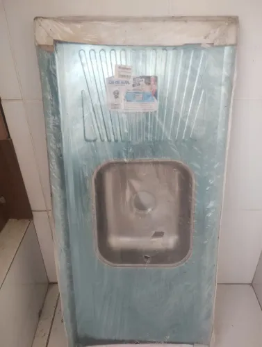 Pia de cozinha inox 120x54 e uma janela basculante branco 40x40 produtos Novos