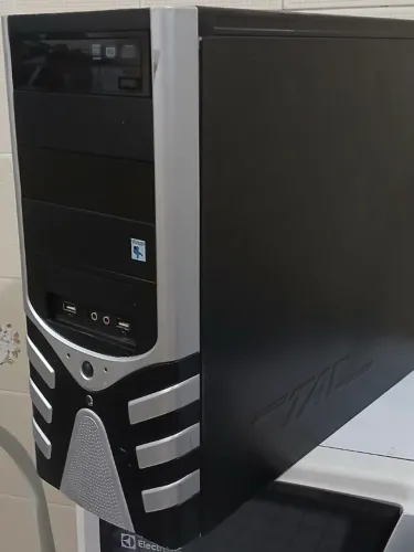 Gabinete Desktop Computador Duo Core 3.70GHz
