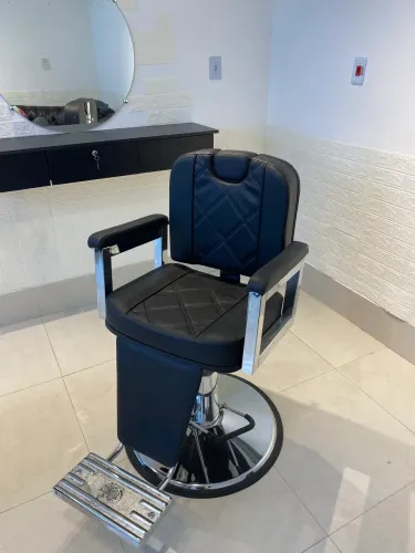 CADEIRA DE BARBEIRO NOVA
