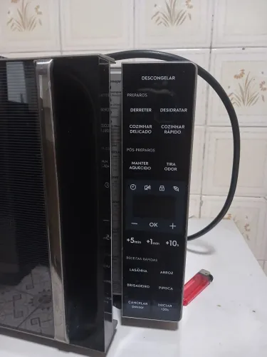 Microondas semi novo