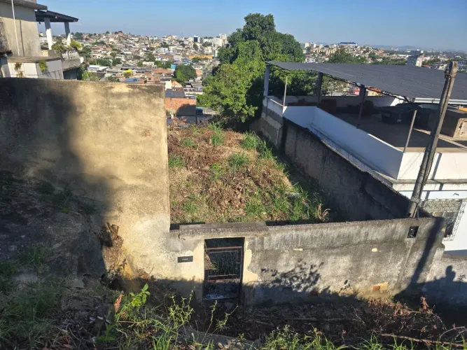 VENDO LOTE AMPLO DE 400 METROS QUADRADOS EM DUQUE DE CAXIAS