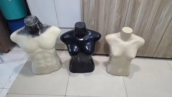 Manequins masculinos e femininos 