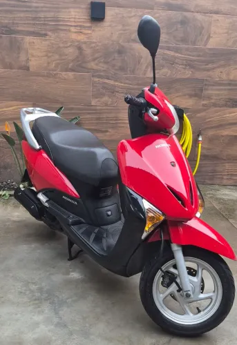 Honda Lead 2015 zera