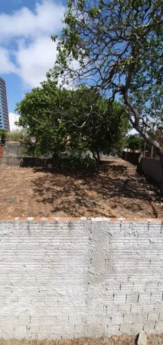 Vendo excelente Terreno em Ponta Negra!