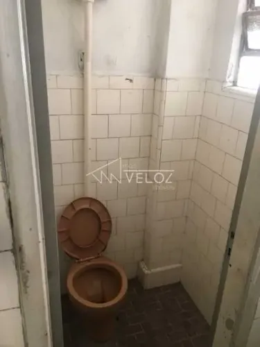 Loja - / Comercial / Santa Teresa